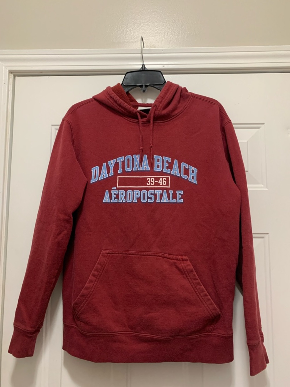 4/$10 Aeropostale Men's Cotton Blend Maroon Crewneck Hoodie with Daytona Beach